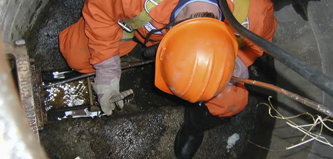 confined-space-is-1140x546