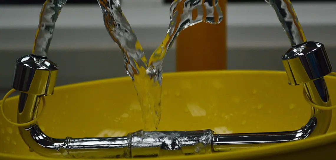 emergency-eyewash-istock-509076617-1140x546